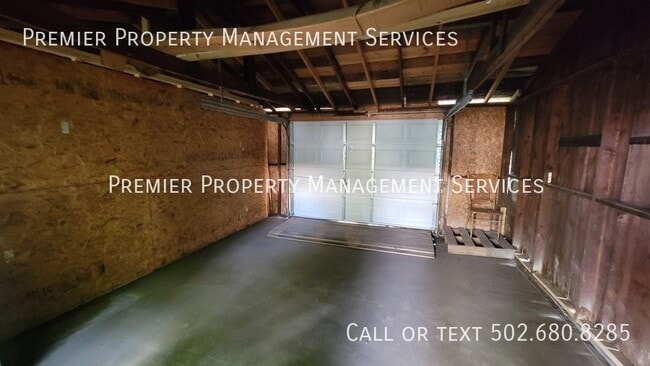 Building Photo - 642 Atwood St