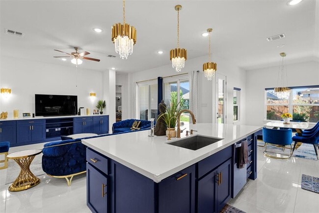 Building Photo - 3808 Sandhill Crane Dr