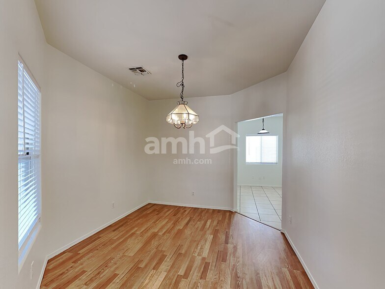 Building Photo - 6513 W Miami St