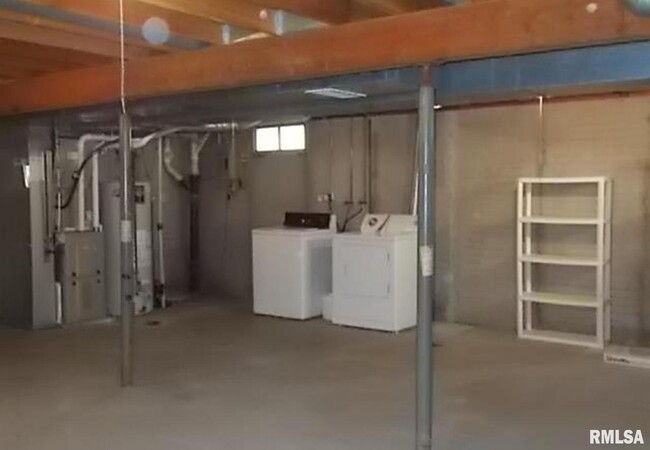 Building Photo - 1216 Tanglefoot Ln
