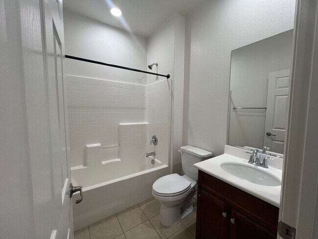 Building Photo - 115 Aliso Ridge Loop