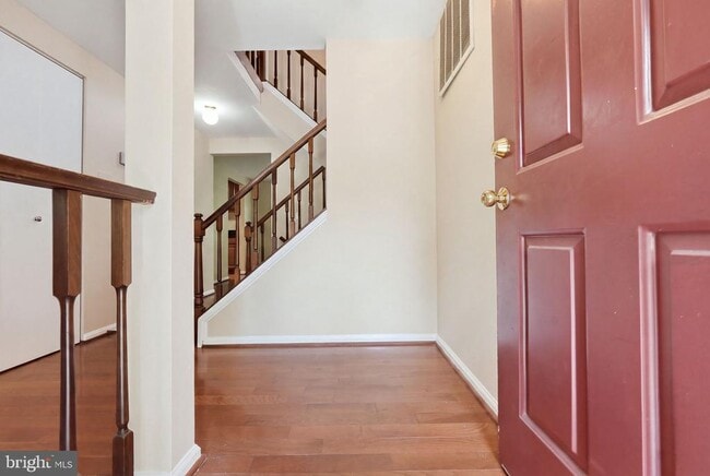 Building Photo - 10065 Chestnut Wood Ln