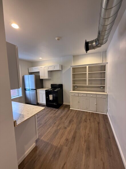 Kitchen - 250 High St