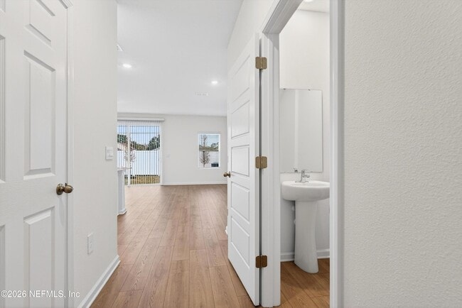 Building Photo - 1460 Jeremiah St