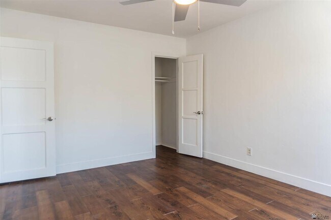 Building Photo - 137 N Magnolia Ave