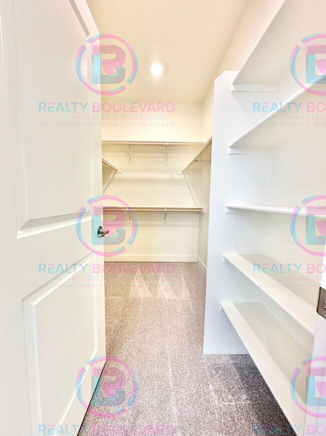 Building Photo - 1405 Bravestone Ave