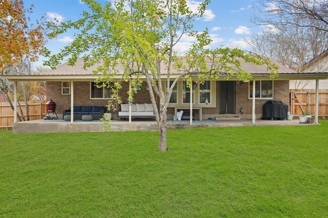Building Photo - 6716 Skynook Dr