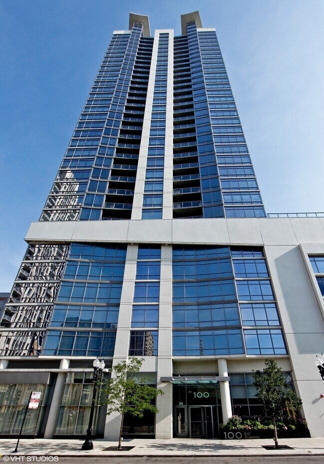 Building Photo - 100 E 14th St