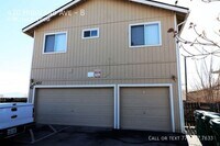 Building Photo - 420 Highland Ave