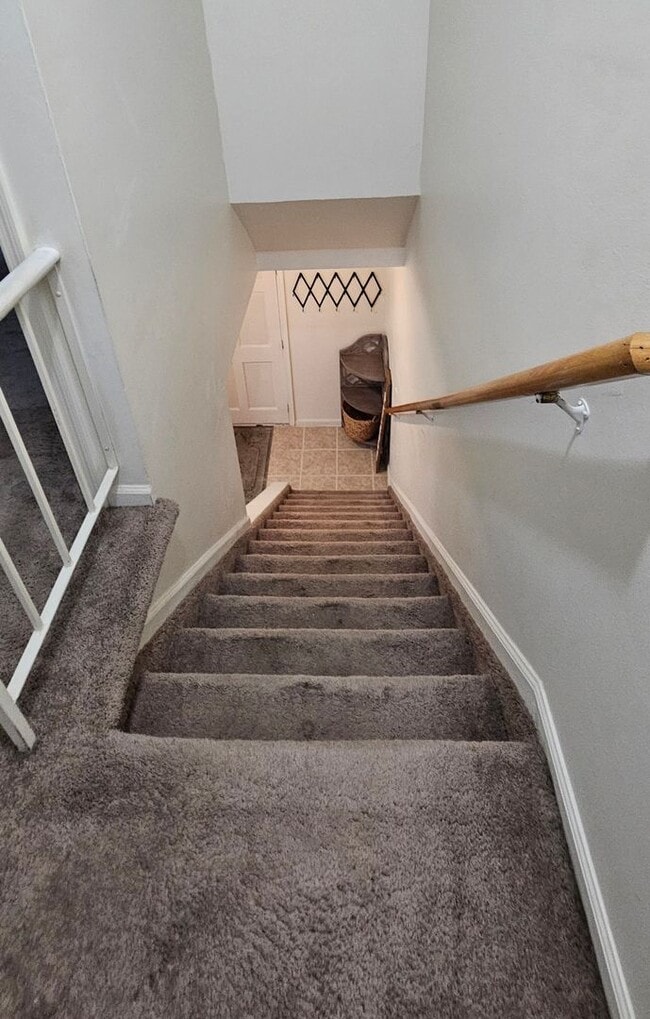 Building Photo - 1117 Fawn Drive – Townhome in Surfside, Long Term Rental!