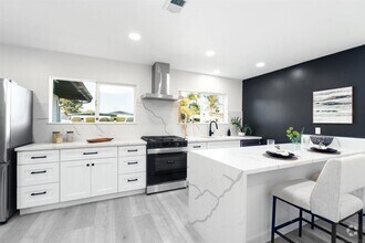 Building Photo - Charming Remodeled Home in Clairemont! Ope...