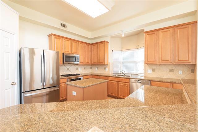 Building Photo - 13350 Mannheim Dr