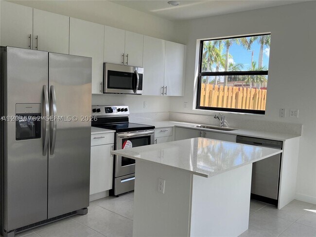 Building Photo - 13364 SW 287th Ter