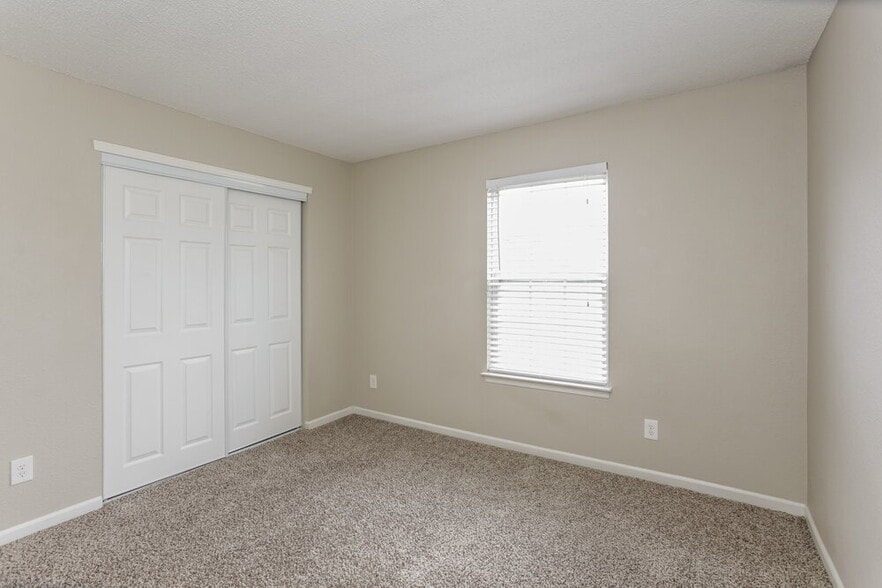 Building Photo - 1170 Freemont Ln