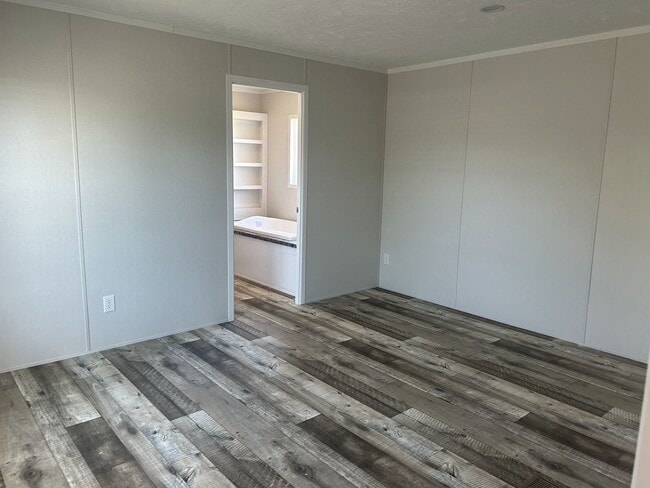Building Photo - New Home! 3 Bedroom/2 Bath
