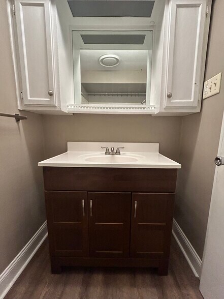 Building Photo - 256 Whipple St