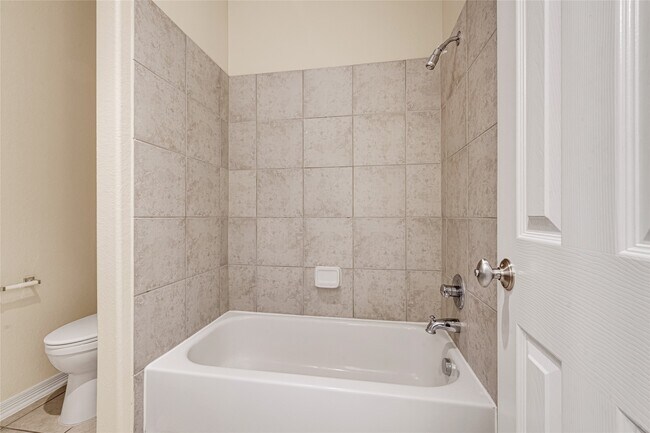 Building Photo - 3906 Point Cuero Ct