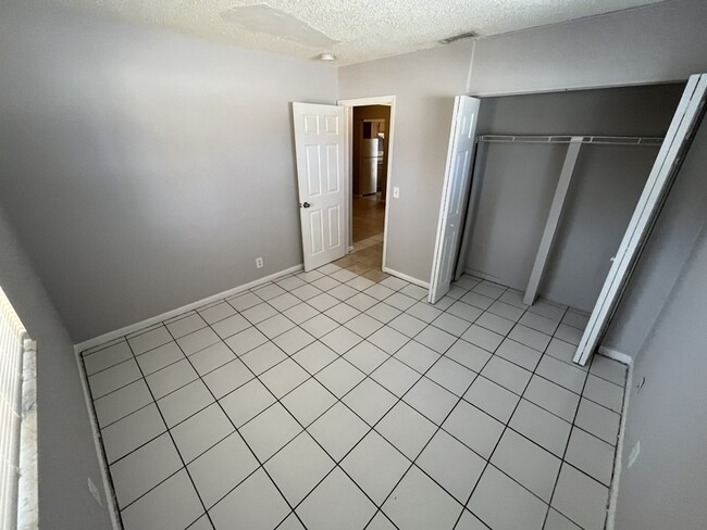 Building Photo - 3525 Avenue J