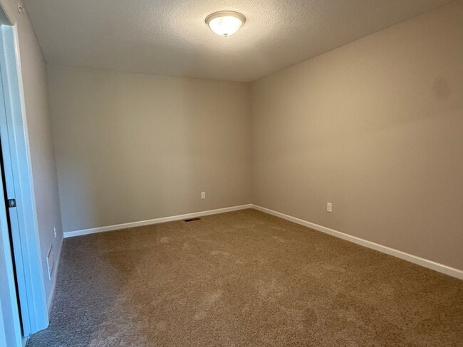 Building Photo - New Construction!  3 bedroom + loft area