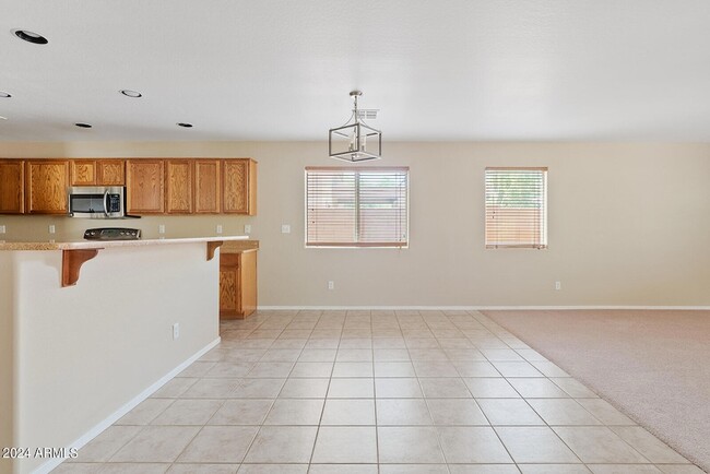Building Photo - 15410 N 169th Ln