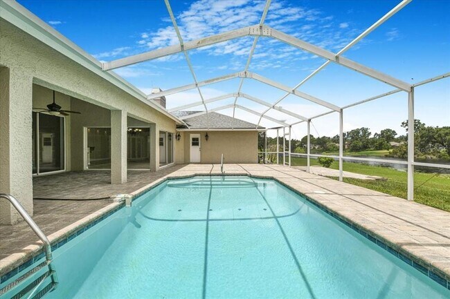 Building Photo - 816 Sandringham Ln