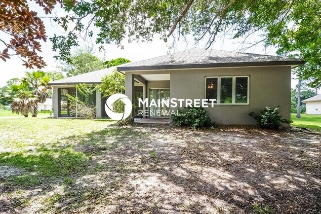 Building Photo - 3 Bedroom Pet-Friendly Home in Englewood, FL with Main Street Renewal