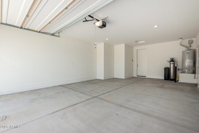 Building Photo - 3238 Garnet St