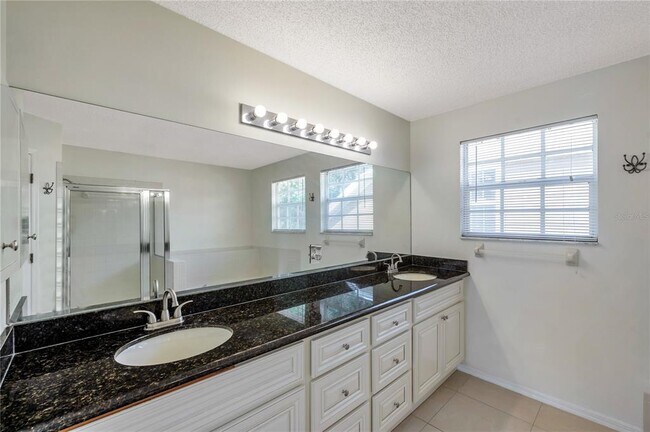 Building Photo - 5014 Sterling Manor Dr