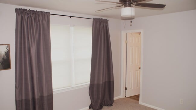 Building Photo - 3957 Kiwanis Loop