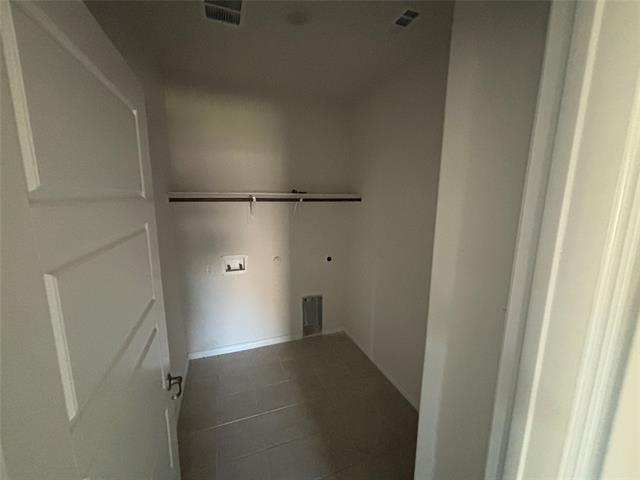 Building Photo - 133 Red Hickory Dr