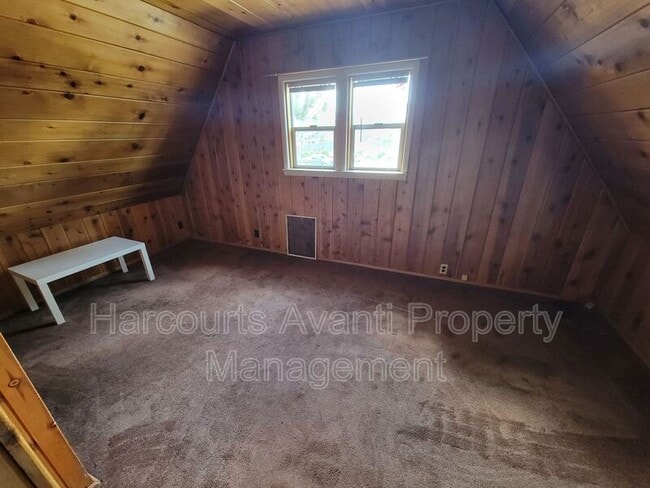 Building Photo - 1701 Old Mammoth Rd