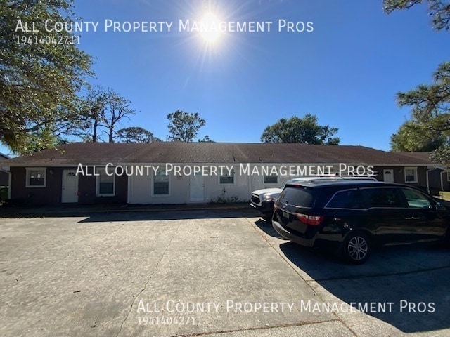 Building Photo - 914 Royal Palm Dr