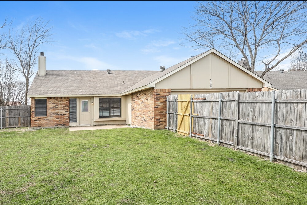 Building Photo - 5322 Brookport Dr