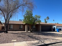 Building Photo - Convenient Mesa location