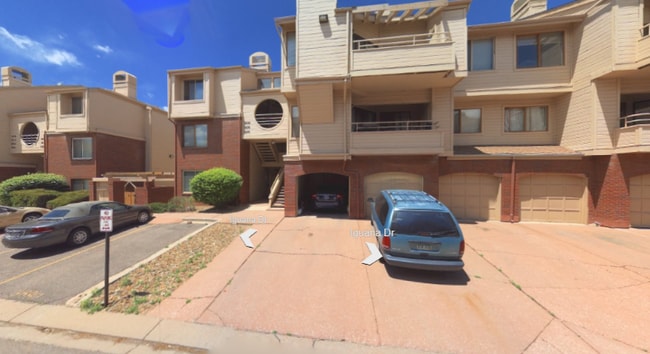 Primary Photo - 3700 Iguana Dr