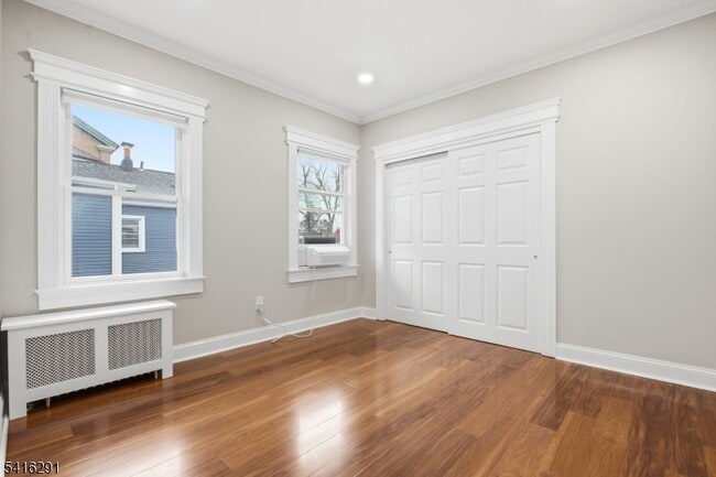 Building Photo - 16 Munn St