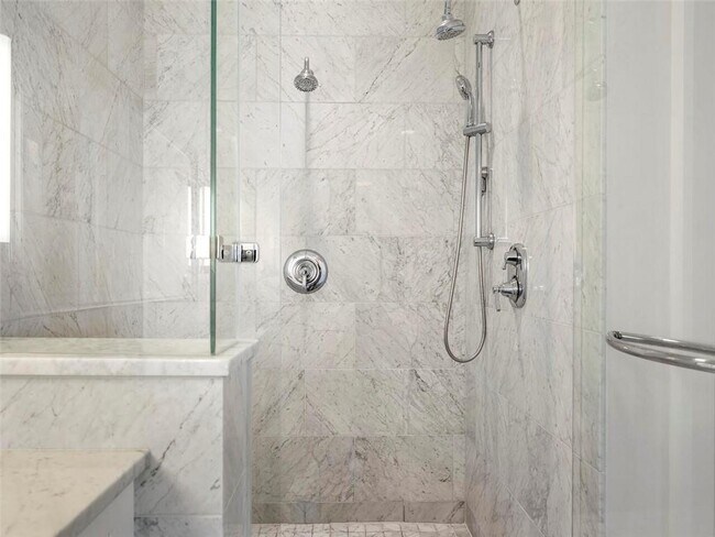 Building Photo - 1065 Peachtree St NE