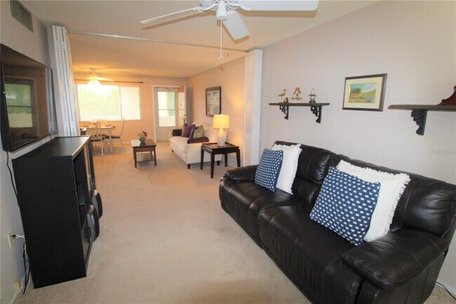Building Photo - 4480 Ironwood Cir