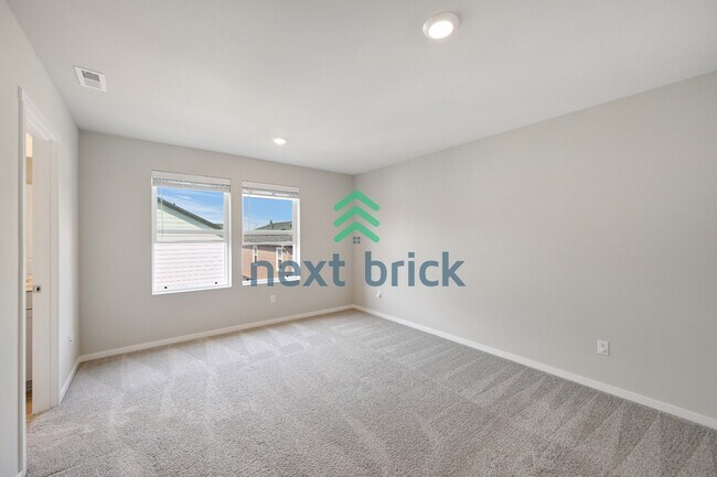 Building Photo - "Charming 3-Bed Home with 2.5 Baths in Picturesque Snohomish – 1720 Sq. Ft. of Comfort Awaits!"