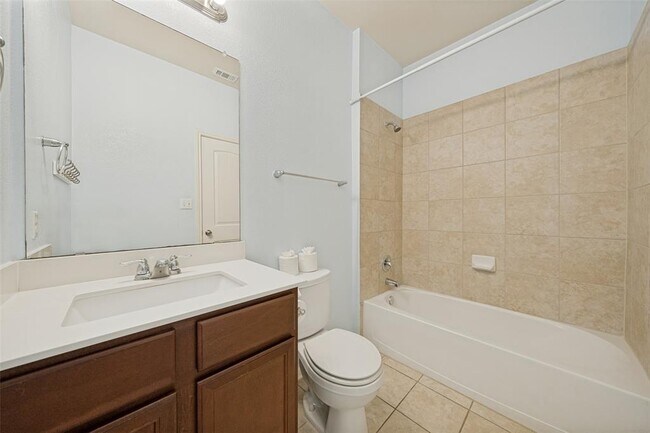 Building Photo - 138 Wainscot Oak Wy