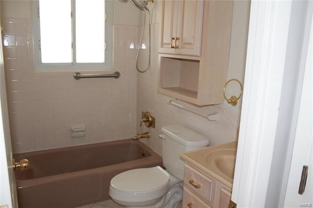 Building Photo - 2308 Wesford Dr