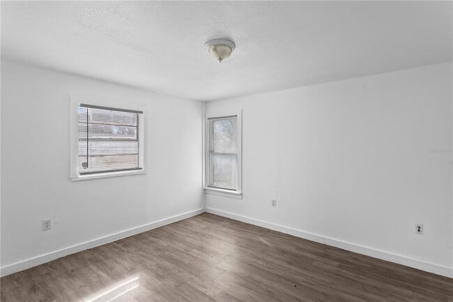 Building Photo - 4103 N Howard Ave