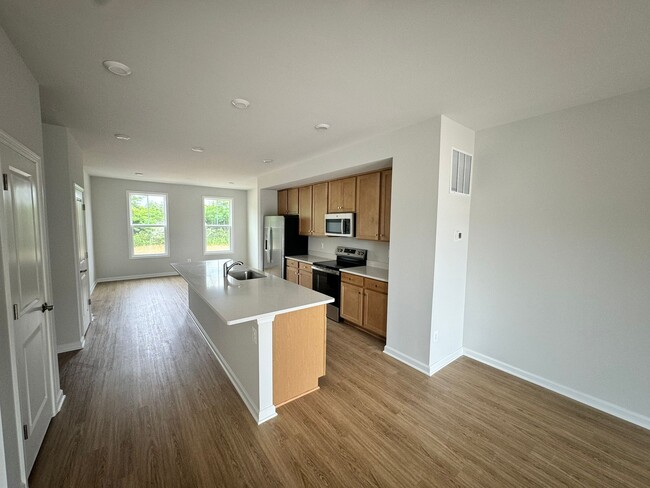 Building Photo - 9987 Magnolia Ridge Dr