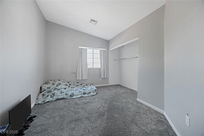 Building Photo - 8433 Dry Cliff Cir