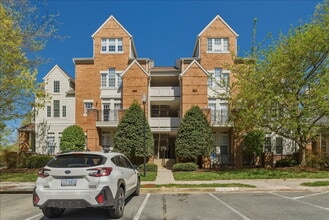 Building Photo - "Luxurious 2-Bed Condo with, loft, Granite Elegance & Hardwood Charm in Reston, VA!"