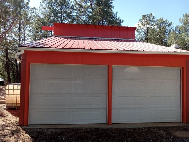 Building Photo - COZY HOME IN THE BEAUTIFUL TOWN OF TIJERAS...