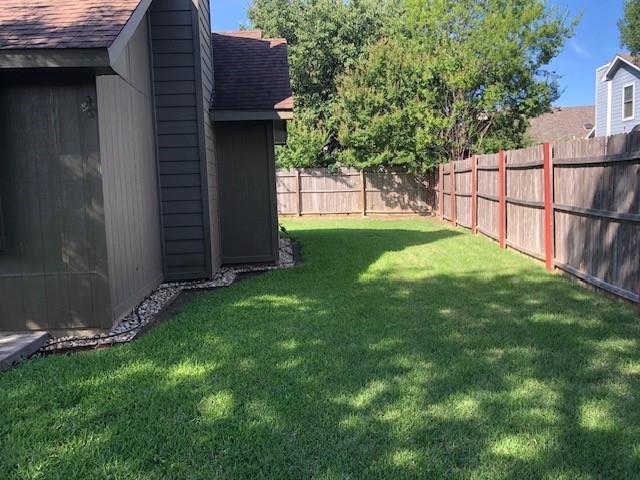 Building Photo - 2062 Bronco Ln