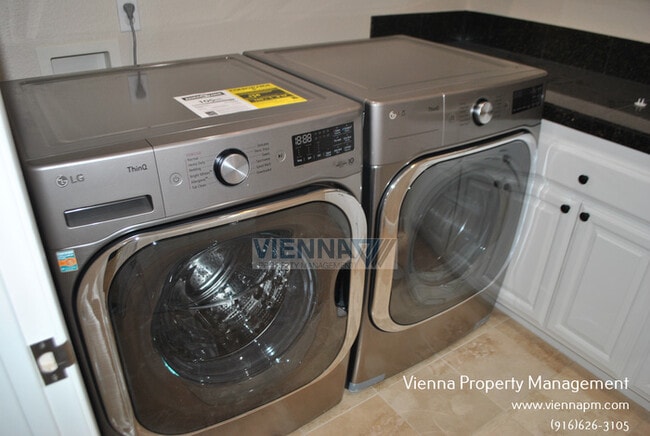 Building Photo - 3750 Jennieke Ct