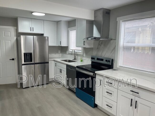 Building Photo - 5415 SE 86th Ave