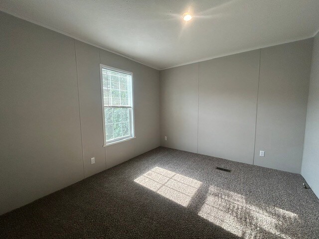 Building Photo - 39500 Warren Rd